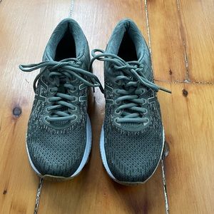 Asics Gel Nimbus 22, 7.5